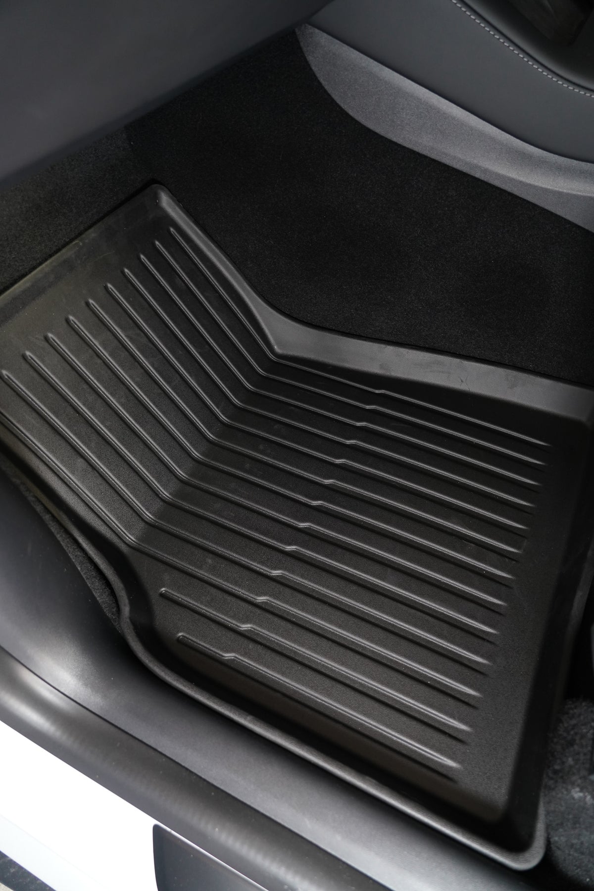 Tesla Model Y All Weather Floor Mats (Stripe)