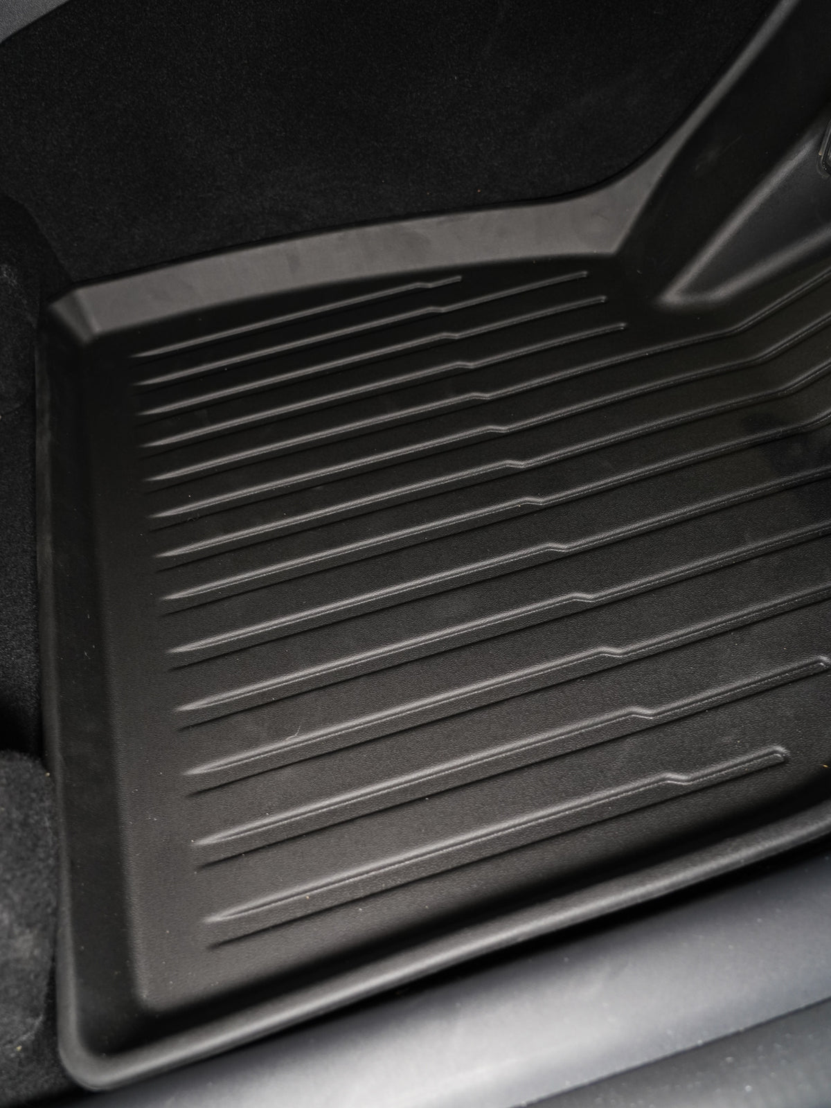 Tesla Model Y All Weather Floor Mats (Stripe)